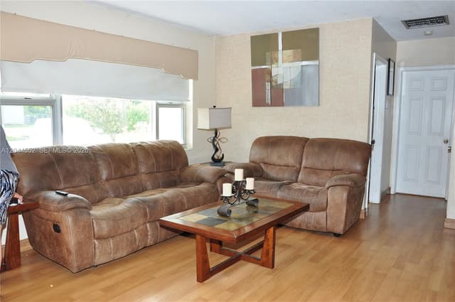 5630 SW 55th Ave, Davie FL 33314 - Davie, FL - Photo 4