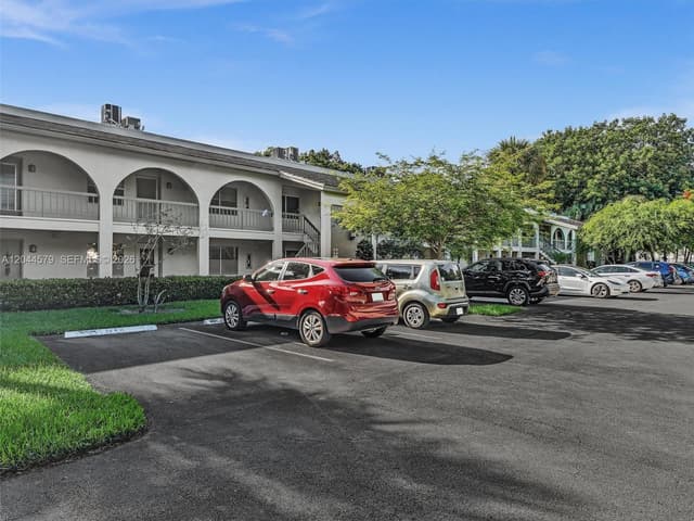 1212 SE Bahama Bnd # G1, Coconut Creek FL 33066 - Coconut Creek, FL - Photo 5