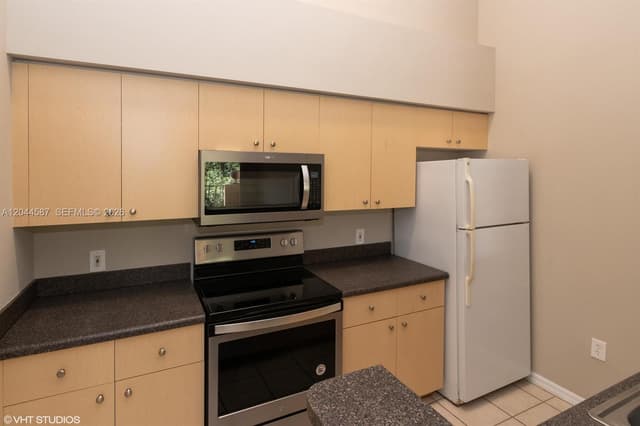 4081 San Marino Blvd # 303, West Palm Beach FL 33409 - West Palm Beach, FL - Photo 6