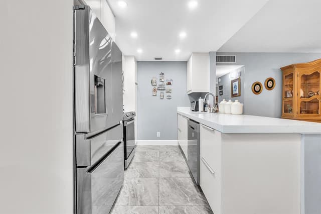 625 Normandy N # 625, Delray Beach FL 33484 - Delray Beach, FL - Photo 5
