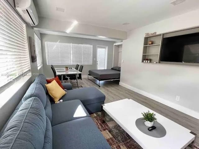 1925 Dewey St, Hollywood FL 33020 - Hollywood, FL - Photo 5