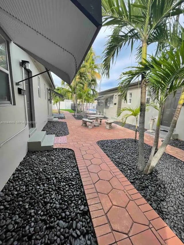 1925 Dewey St, Hollywood FL 33020 - Hollywood, FL - Photo 4