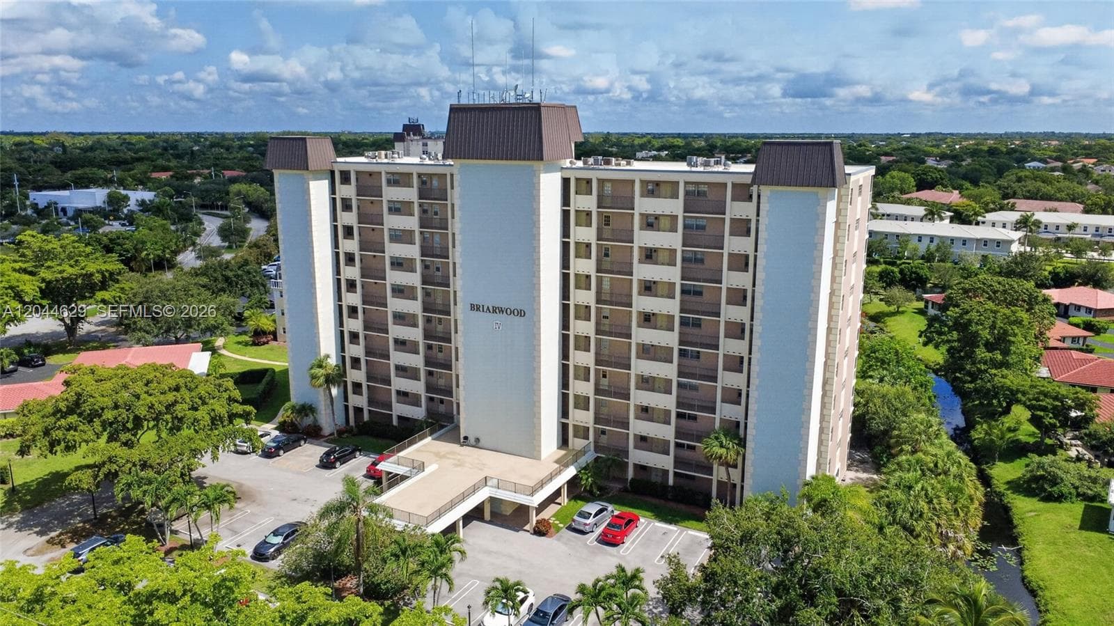 9101 W Sample Rd # 306, Coral Springs FL 33065