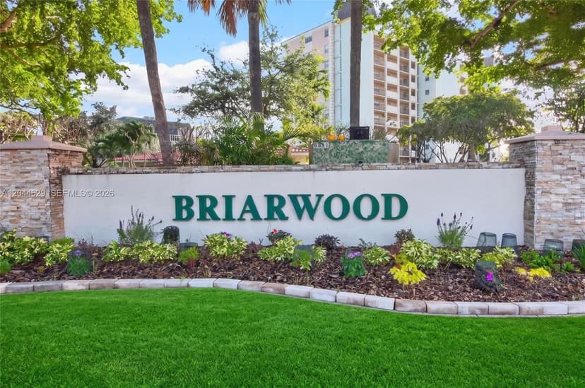 9101 W Sample Rd # 306, Coral Springs FL 33065