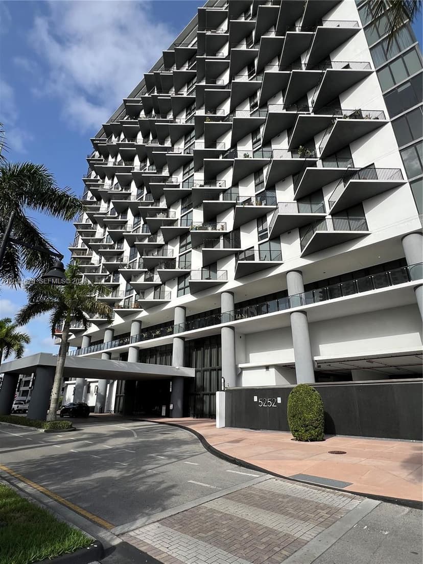 5252 NW 85th Ave # 1707, Doral FL 33166