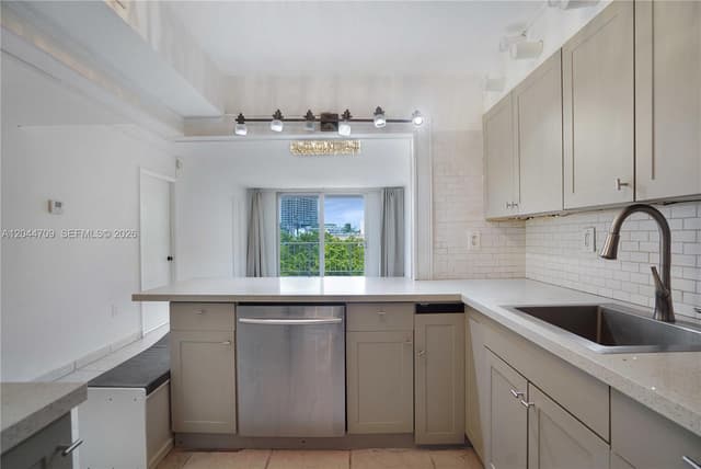 6900 Bay Dr # 3H, Miami Beach FL 33141 - Miami Beach, FL - Photo 6