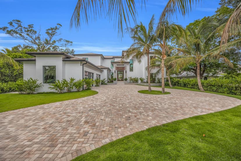 19175 W Riverside Drive, Tequesta FL 33469