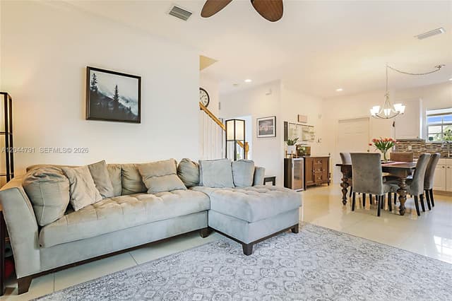 4216 Leo Ln # 4F, Palm Beach Gardens FL 33410 - Palm Beach Gardens, FL - Photo 2