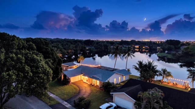 5152 SW 104th Avenue, Cooper City FL 33328 - Cooper City, FL - Photo 2
