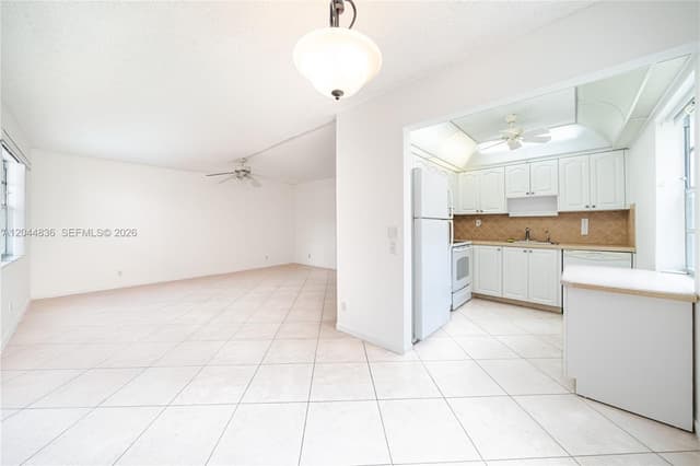 642 N Normandy  N # 642, Delray Beach FL 33484 - Delray Beach, FL - Photo 6