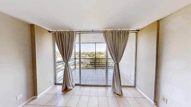 108 Royal Park Drive Unit 4E, Oakland Park FL 33309 - Oakland Park, FL - Photo 6