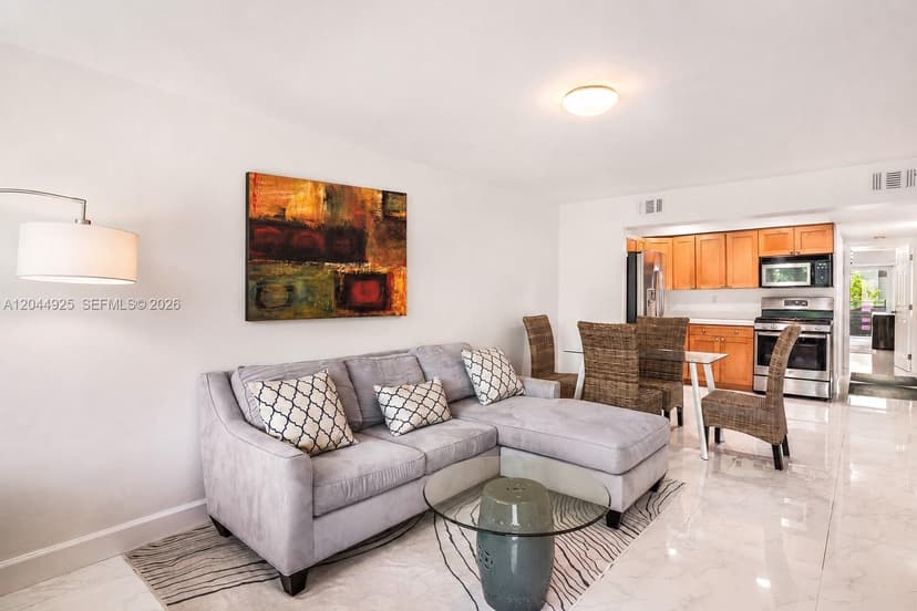 405 N Hibiscus Dr # 204, Miami Beach FL 33139