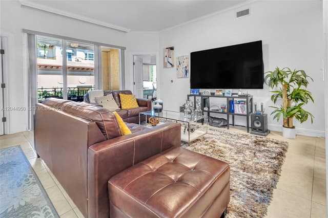 16100 Emerald Estates Dr # 298, Weston FL 33331 - Weston, FL - Photo 6