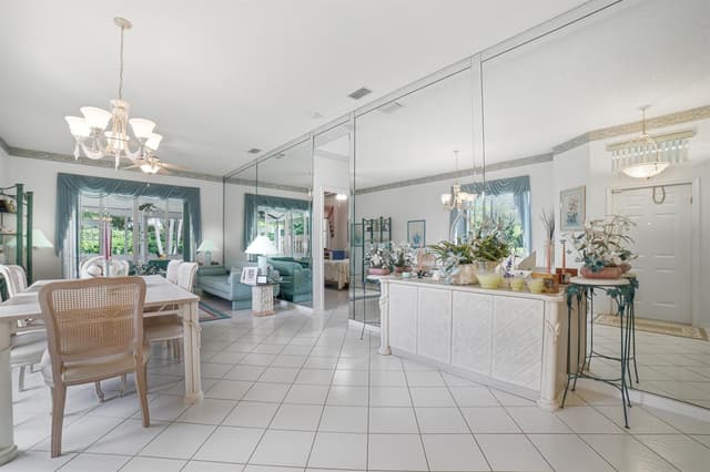 10216 Lombardy Drive, Tamarac FL 33321 - Tamarac, FL - Photo 7