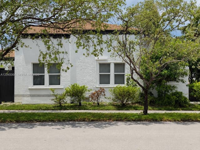 1700 Dewey St, Hollywood FL 33020 - Hollywood, FL - Photo 3