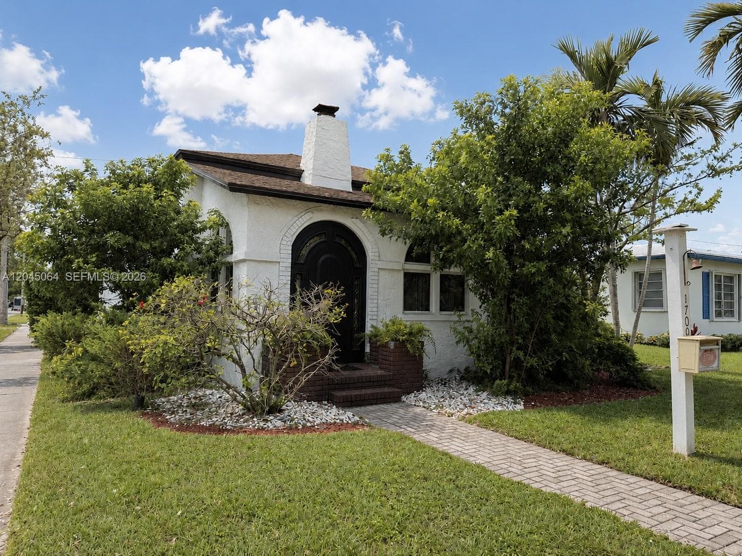 1700 Dewey St, Hollywood FL 33020 - Hollywood, FL - Photo 1