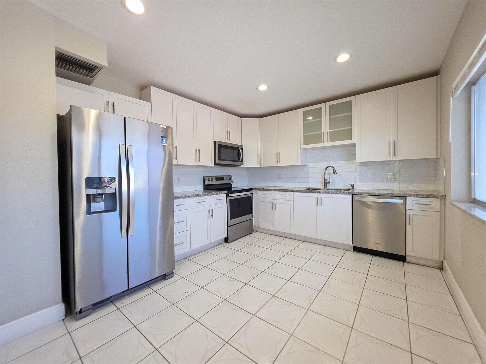 6289 Lear Drive # 203, Lake Worth FL 33462 - Lake Worth, FL - Photo 1