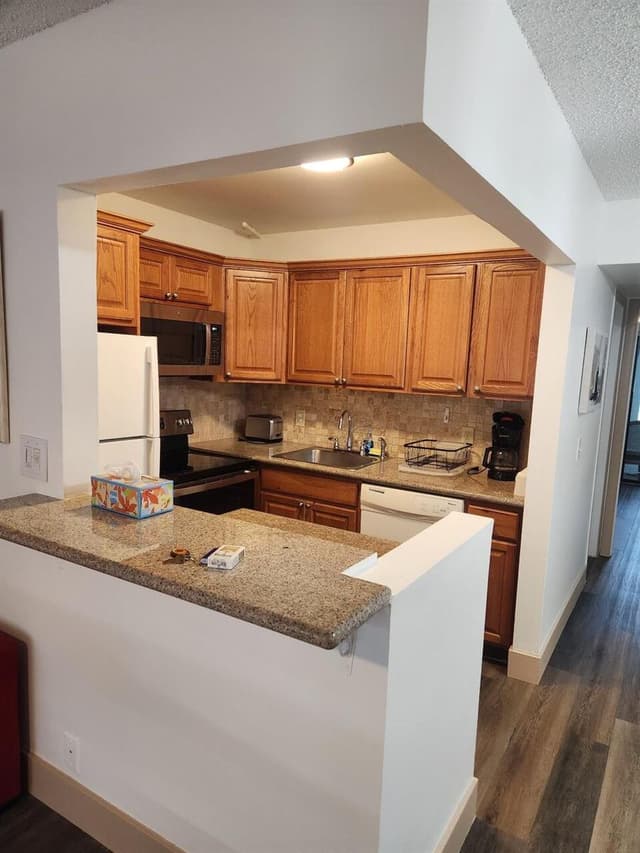 102 Westbury E # 102, Deerfield Beach FL 33442 - Deerfield Beach, FL - Photo 4