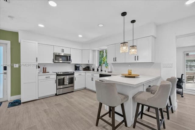 1131 N 75th Ave, Hollywood FL 33024 - Hollywood, FL - Photo 6