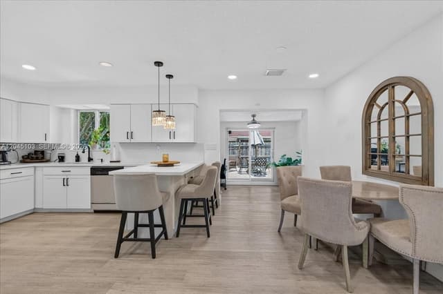 1131 N 75th Ave, Hollywood FL 33024 - Hollywood, FL - Photo 5
