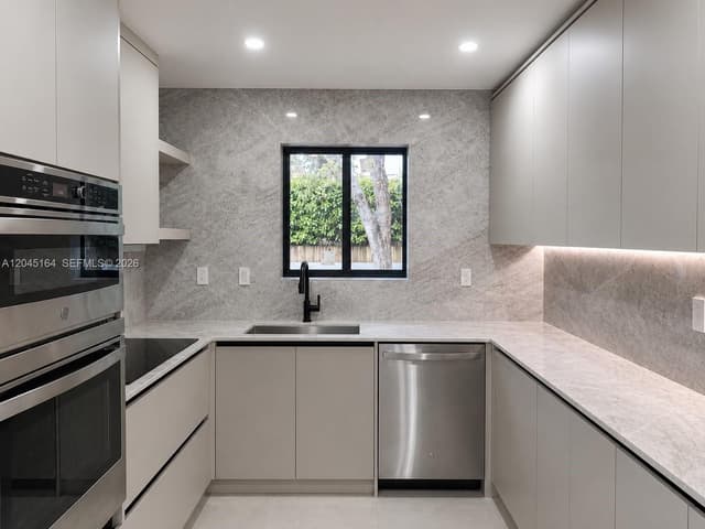 2 NE 91st St, Miami Shores FL 33138 - Miami Shores, FL - Photo 7
