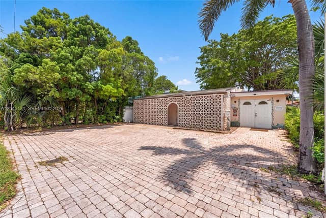 1805 N Dixie Hwy, Fort Lauderdale FL 33305 - Fort Lauderdale, FL - Photo 6