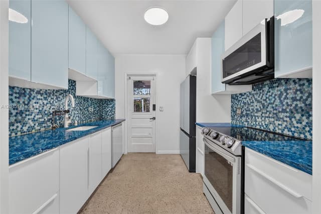1805 N Dixie Hwy, Fort Lauderdale FL 33305 - Fort Lauderdale, FL - Photo 3