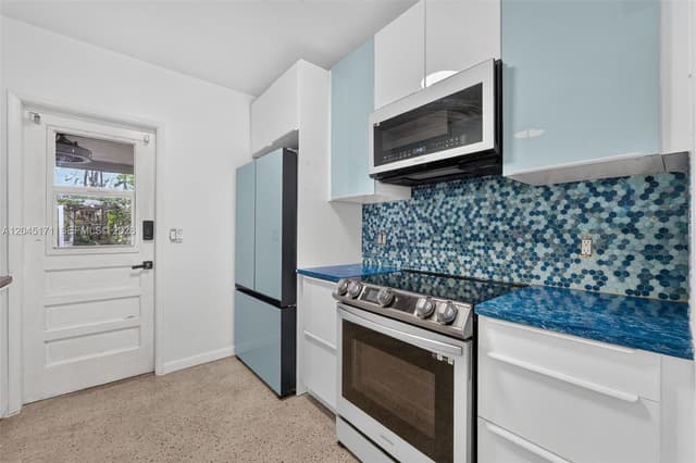 1805 N Dixie Hwy, Fort Lauderdale FL 33305 - Fort Lauderdale, FL - Photo 5