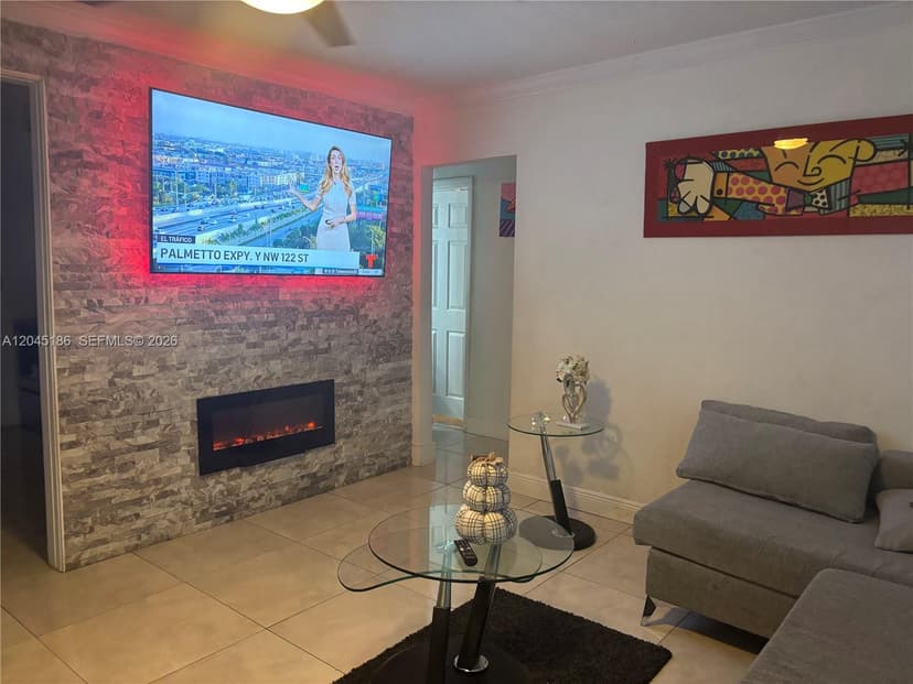 1332 SW 22nd Ave, Fort Lauderdale FL 33312