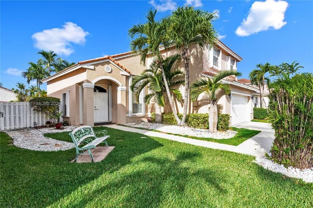 18910 NW 10th Ter, Pembroke Pines FL 33029 - Pembroke Pines, FL - Photo 4