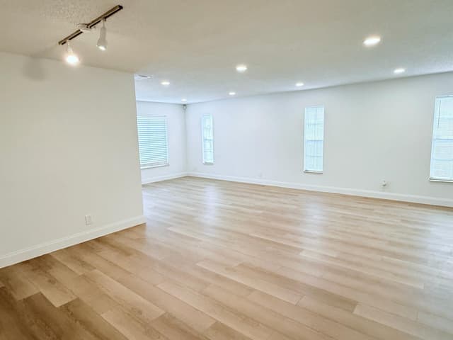 2630 W 28th Street, Riviera Beach FL 33404 - Riviera Beach, FL - Photo 6