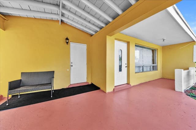 3560 NW 34th Way, Lauderdale Lakes FL 33309 - Lauderdale Lakes, FL - Photo 6
