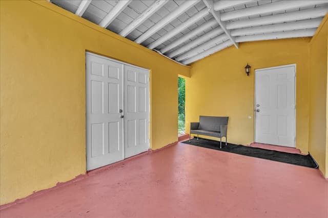 3560 NW 34th Way, Lauderdale Lakes FL 33309 - Lauderdale Lakes, FL - Photo 5