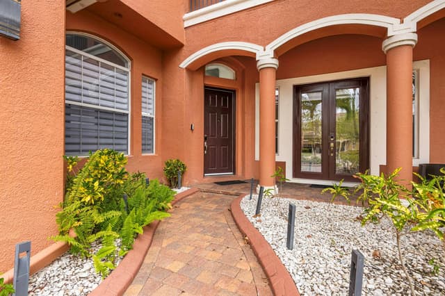 658 Cresta Circle, West Palm Beach FL 33413 - West Palm Beach, FL - Photo 3