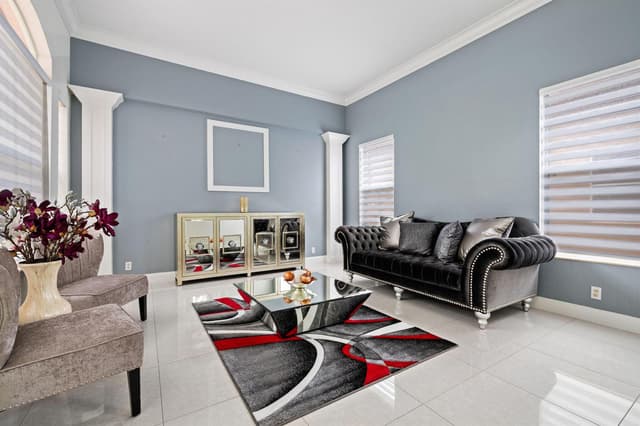 658 Cresta Circle, West Palm Beach FL 33413 - West Palm Beach, FL - Photo 5