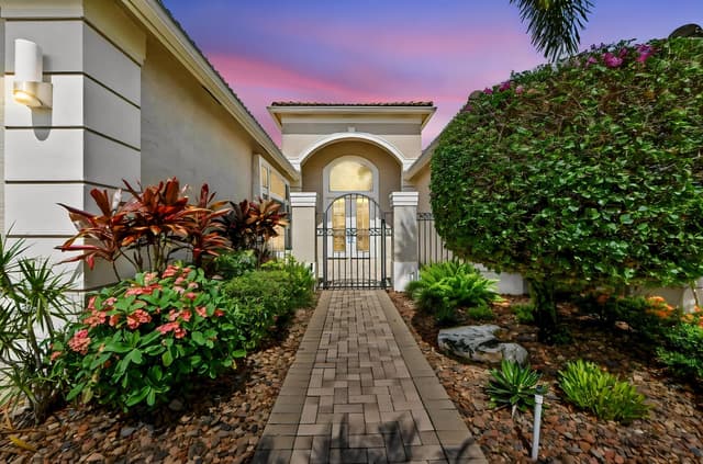 10540 Whitewind Circle, Boynton Beach FL 33473 - Boynton Beach, FL - Photo 6
