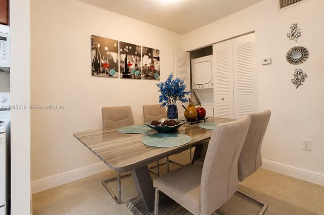 7090 NW 179th St # 108, Hialeah FL 33015 - Hialeah, FL - Photo 4