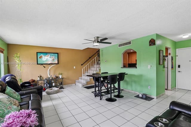 1300 W 53rd St # 25, Hialeah FL 33012 - Hialeah, FL - Photo 7