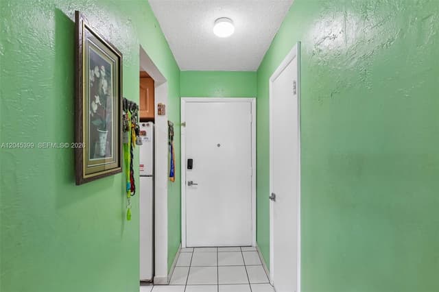 1300 W 53rd St # 25, Hialeah FL 33012 - Hialeah, FL - Photo 4