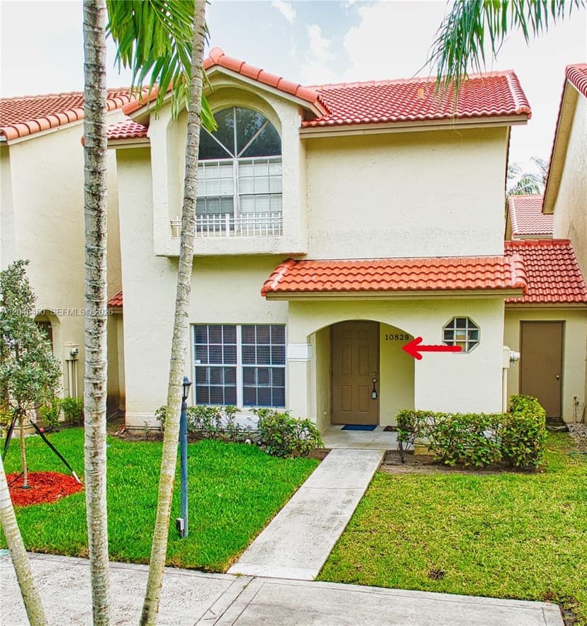 10829 NW 3rd Ct, Pembroke Pines FL 33026