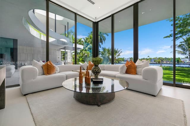 1015 S Southlake Dr, Hollywood FL 33019 - Hollywood, FL - Photo 7