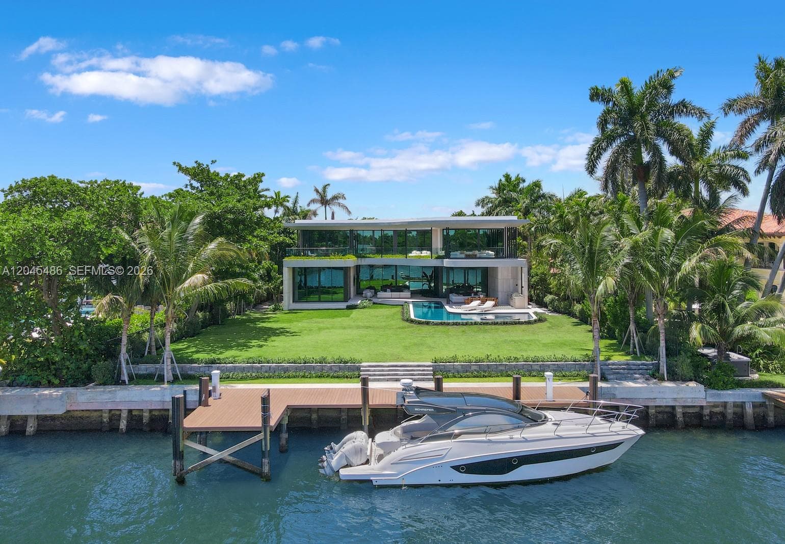 1015 S Southlake Dr, Hollywood FL 33019 - Hollywood, FL - Photo 1