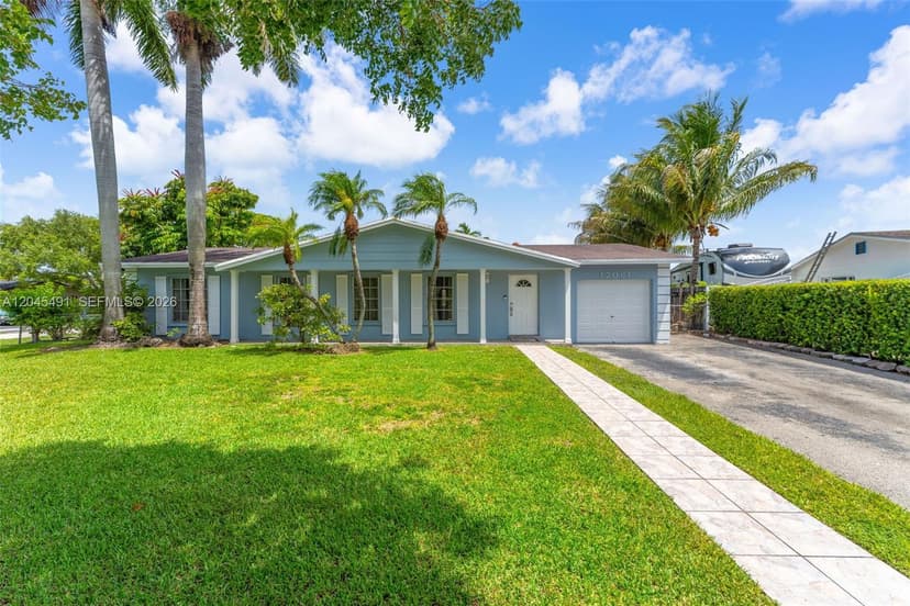 12061 SW 119th St, Miami FL 33186