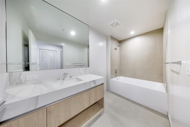 11 NE 6th St # 3209, Miami FL 33132 - Miami, FL - Photo 6
