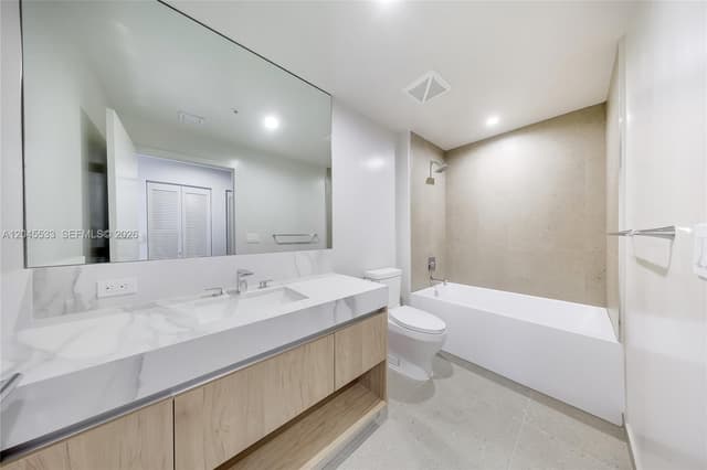 11 NE 6th St # 3209, Miami FL 33132 - Miami, FL - Photo 7