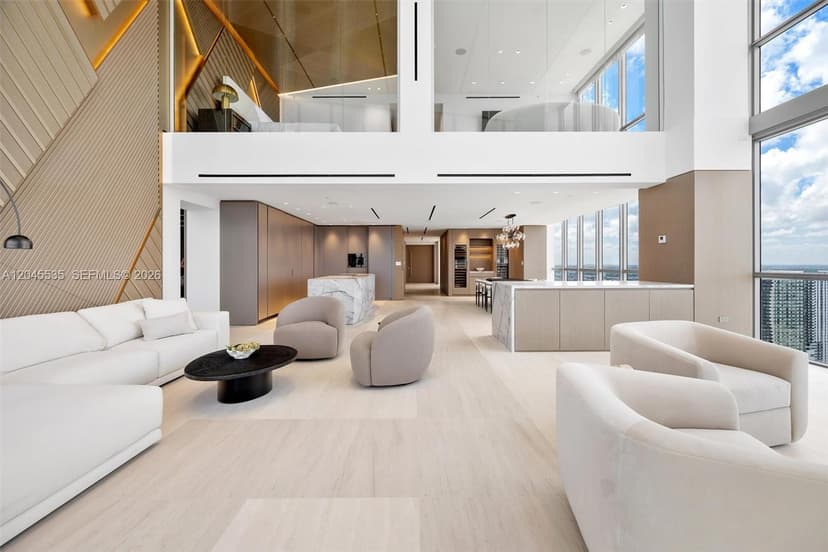 1100 Biscayne Blvd # 3906, Miami FL 33132
