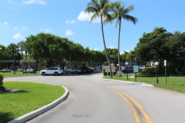 9459 W Mcnab Rd # 215, Tamarac FL 33321 - Tamarac, FL - Photo 4