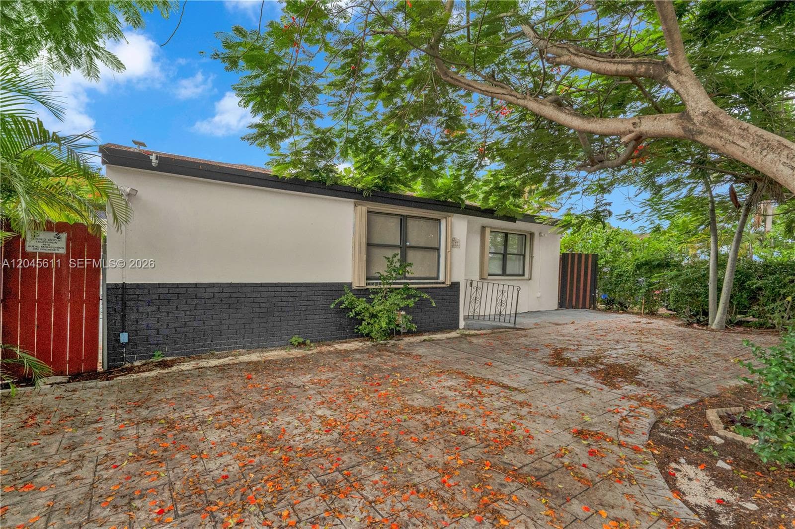 2827 Adams St, Hollywood FL 33020