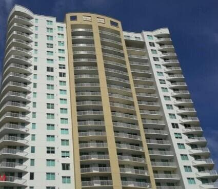 1755 E Hallandale Beach Boulevard # 2104e, FL 33009 - Photo 2
