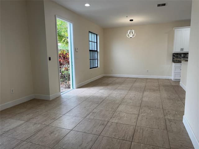 749 SW 3rd Avenue, Pompano Beach FL 33060 - Pompano Beach, FL - Photo 5